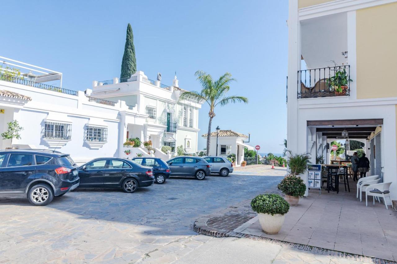Peaceful Modern 2 Bedroom In Aloha Pueblo With View Over The Pool * Marbella