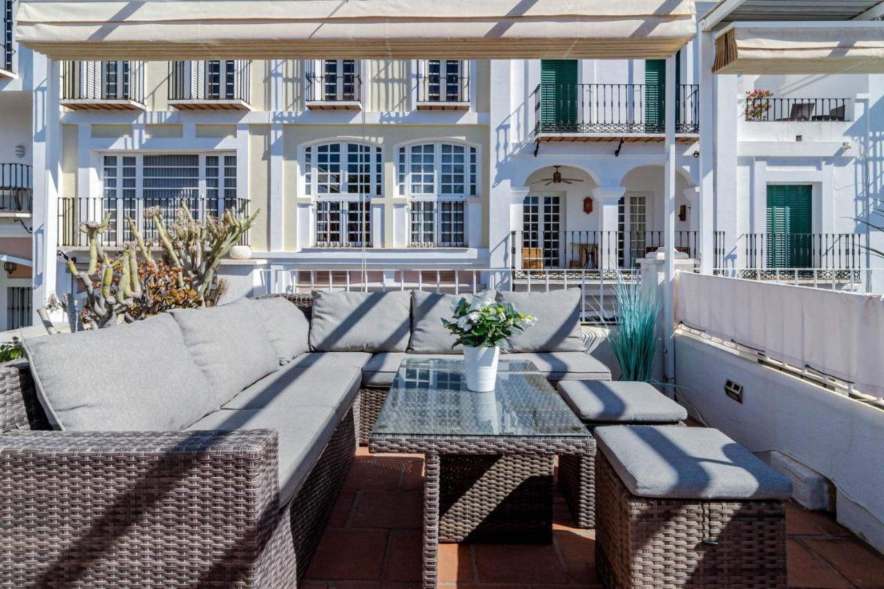Peaceful Modern 2 Bedroom In Aloha Pueblo With View Over The Pool * Marbella